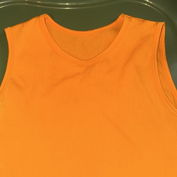 Zyia Fitted Muscle Tank - Picture 2 of 6